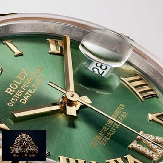 Rolex datejust green dial roman replica close analog view
