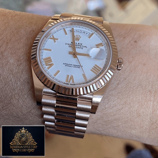 Rolex Day-Date President 118235f-0024 Rose Gold Fluted Bezel Replica on his arm