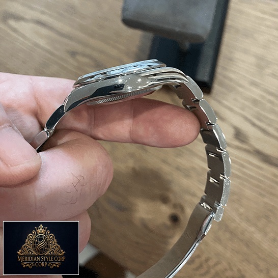Rolex Datejust 126200-0008 oyster bracelet replica side view