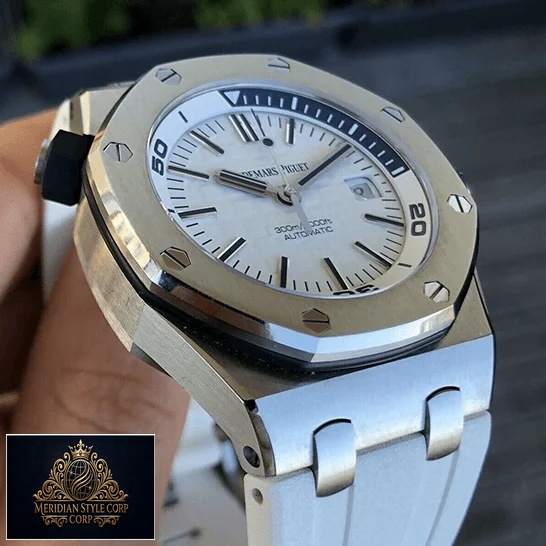 Audemars Piguet Royal Oak Replica white rubber bracelet on the hand
