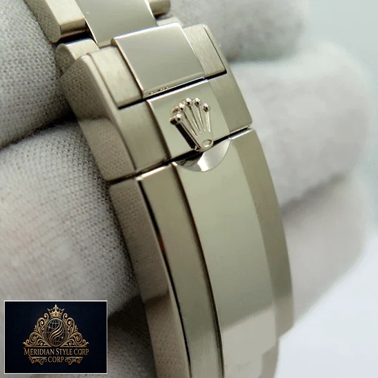 Rolex GMT Master II 116710 S.Steel Fold Clasp on the Rolex Logo Replica