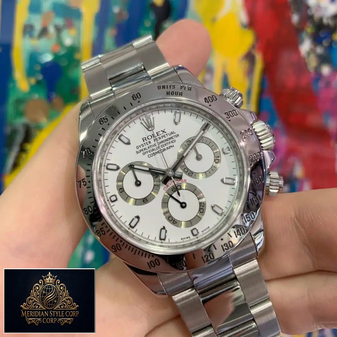 Rolex Daytona White Dial 116520 Oyster Replica on his hands