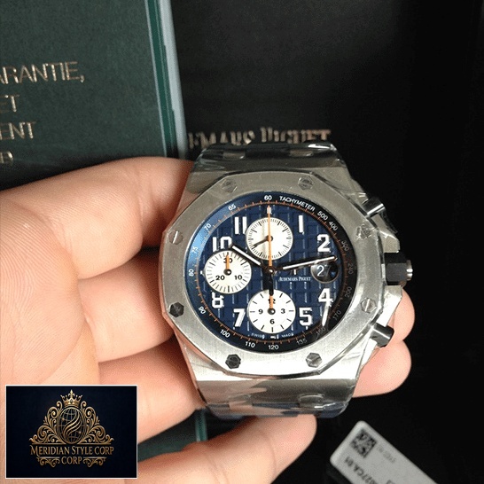 Audemars Piguet 26470ST.OO_.A027CA.01 Blue Dial Steel Case Replica on the hand