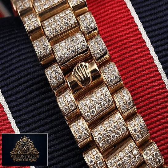 Rolex Day-Date 36 18038 Full Diamond Oyster Bracelet On the Rolex logo