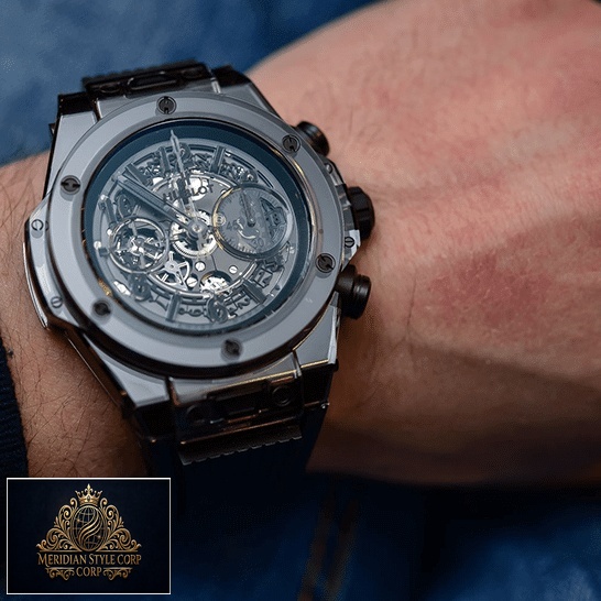 Hublot Big Bang Unico Sapprihe Black Dial Replica on the man wrist