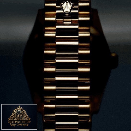 Rolex Day-Date 40 228238 Replica Yellow Gold Rolex logo Oyster Bracelet on the