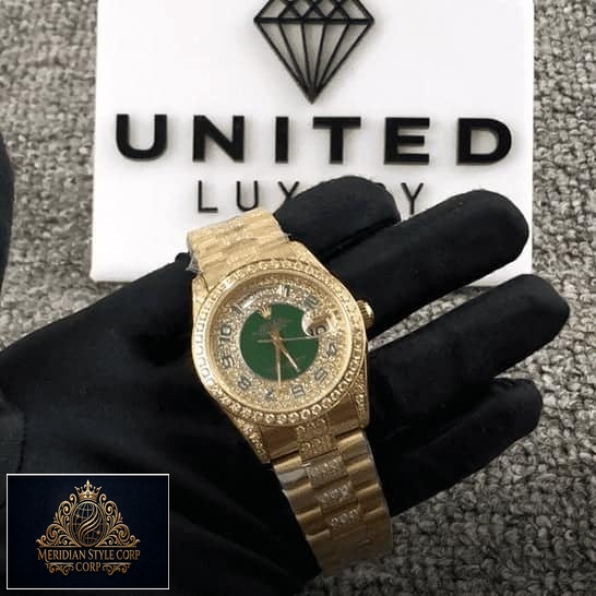 Rolex Datejust 118348 Replica yellow gold color and a gem-set bezel