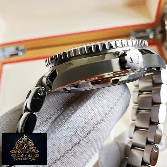 Omega Seamaster Planet Ocean 232.30.42.21.01.002 Replika taç