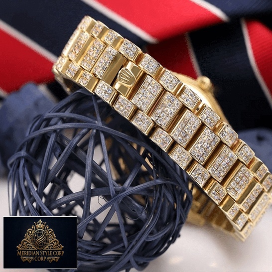 Rolex Day-Date 36 18038 Replica Full Diamond Oyster Bracelet on the Rolex logo