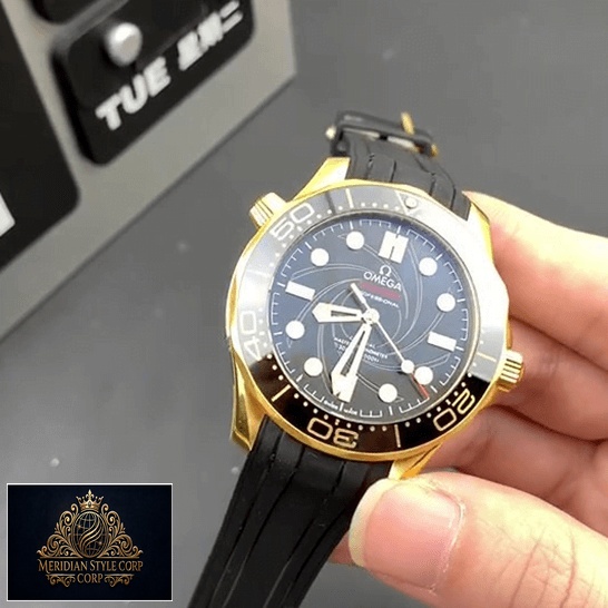 Omega Seamaster Diver 300m Gold Case Black Bezel Replica on the hand