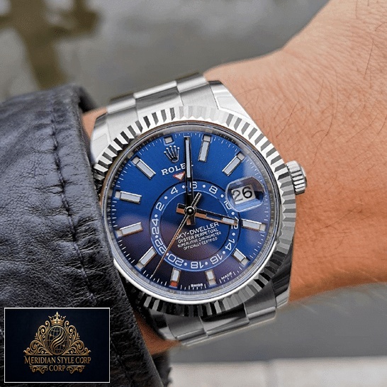 Rolex Sky-Dweller Blue Dial Stainless Steel 326934-0003 Oyster Replica on his arm