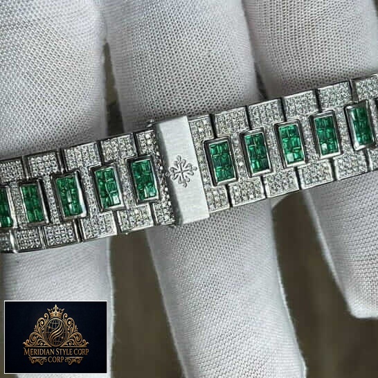 emerald-bezel-5711-replica-3