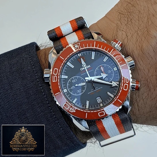 Omega Seamaster Orange Bezel Replica on the man wrist