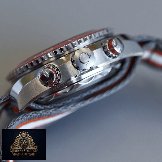Omega Seamaster Stainless Steel Crown Push Button Replica crown on the logo
