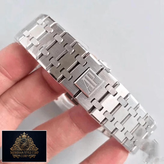 Audemars Piguet Prepetual Calendar Steel Bracelet Replica on the hand