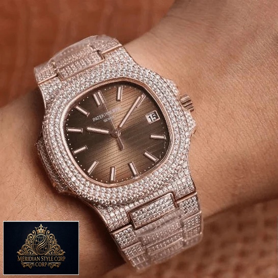 Patek Philippe Nautilus Jumbo Iced Out 5711-R8 Replica on the wrist