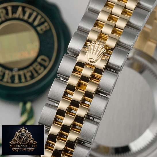 Rolex Datejust 126333 Yellow Gold Silver Replica bracelet on the rolex logo