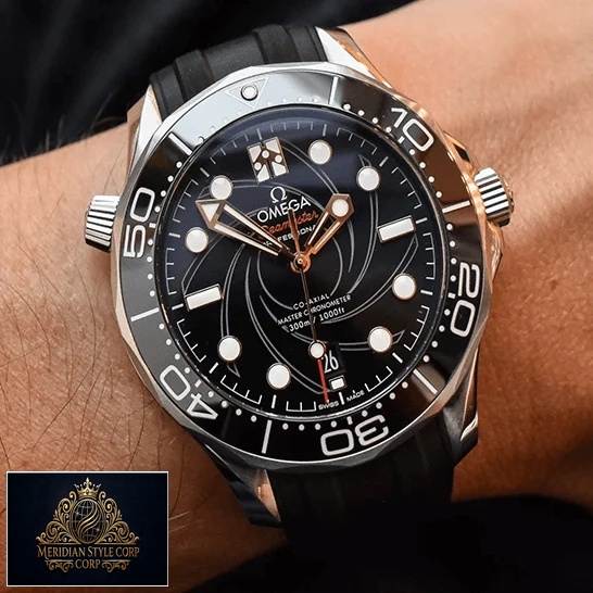 Omega Seamaster Black Dial Rubber Black Bracelet Replica on the wrist