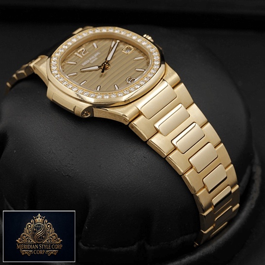 Patek Philippe Nautilus 70101R-012 Diamond Bezel Replica in the black box