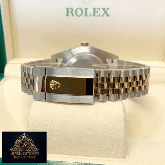 Rolex Datejust 36 Wimbledon Two Tone Jubilee Fold Clasp on the Rolex Logo Replica in the box