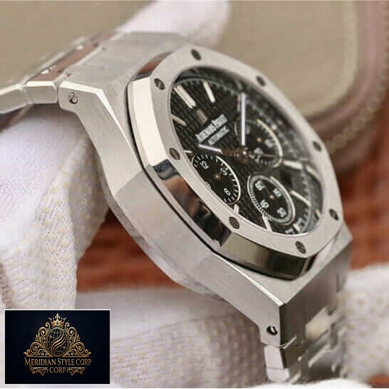 Audemars Piguet Royal Oak Black Dial Steel Bezel Replica on the hand