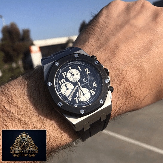 Audemars Piguet 25940SK.OO_.D002CA.03 Royal Oak Black Dial Replica on the wrist