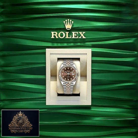 Rolex 126331 Chocolate Diamond Dial Replica green background