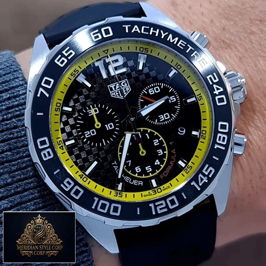 Tag Heuer Carrera Yellow Black Dial Replica on the man wrist