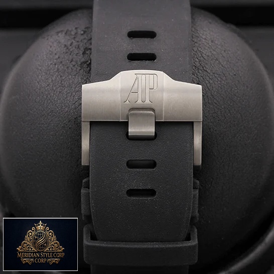 AP Royal Oak Black Rubber Bracelet Steel Clasp Replica closed clasp