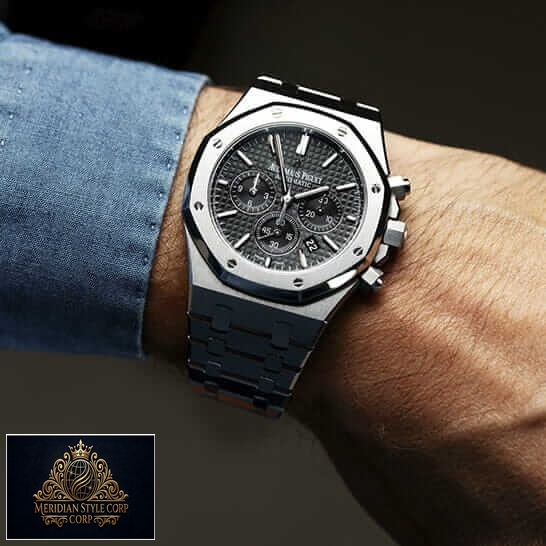 Audemars Piguet Royal Oak Black Dal Stainless Steel Replica on the man wrist