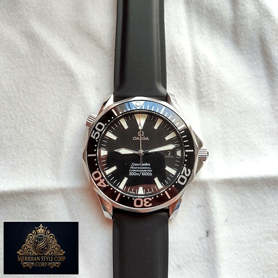 Omega Seamaster Black Dial Black Rubber Bracelet Replica front view