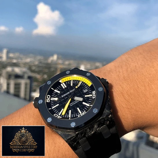 Audemars Piguet Royal Oak Offshore Diver 15706AU.OO_.A002CA.01 Replica on the wrist