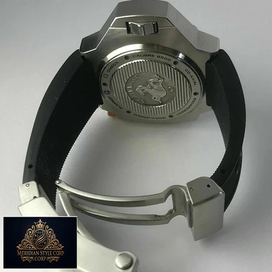 Omega Seamaster Black Rubber Steel Clasp Replica opened clasp