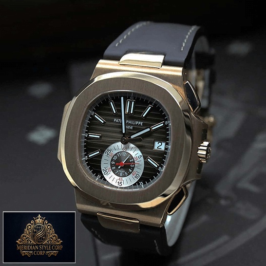 Patek Philippe Nautilus Rose Gold 5712R-0001 Replica front view