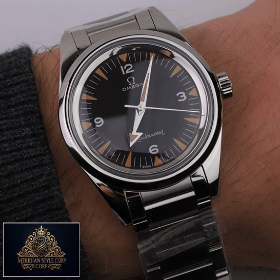 Omega Seamaster Black Dial 220.10.38.20.01.002 Steel Bracelet Replica on the man wristh