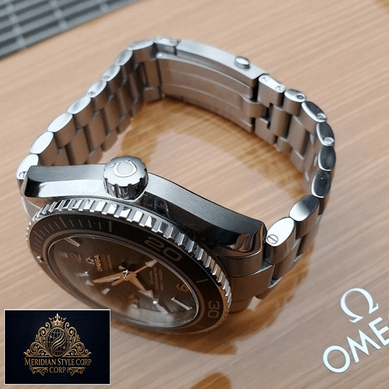 Omega Seamaster Planet Ocean Steel Crown & Bracelet Replica on the omega box