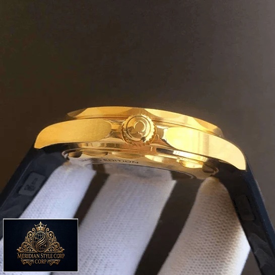 Omega Gold Case Rubber Black Bracelet Replica crown on the glove hand