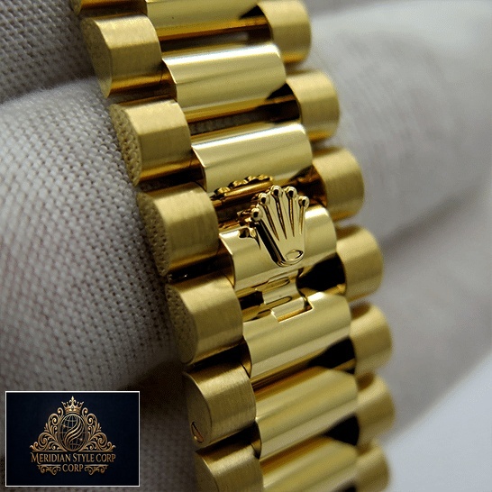 rolex_day_date_yellow_gold_with_pave_diamond_dial_sapphire_128348RBR_0030_replica_clasp_unitedluxurynet