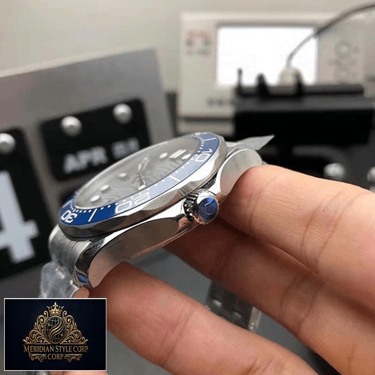 omega-seamaster-diver-300m-210.30.42.20.06.001-replica-rightside