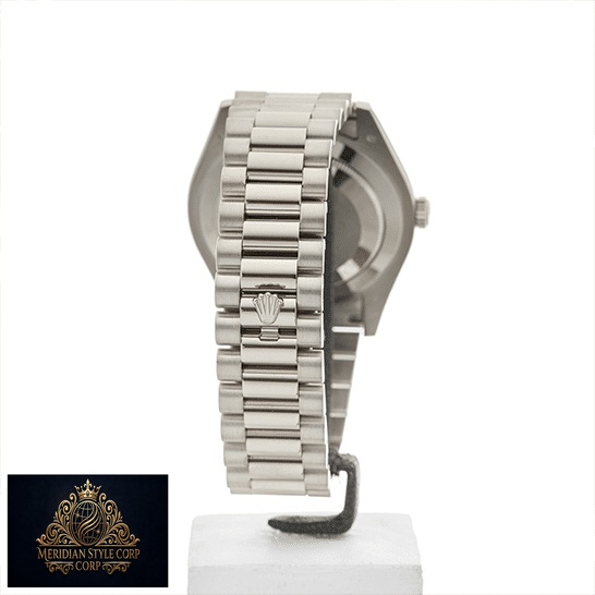 Rolex Day-Date II 218239 Replica Oyster Bracelet On the Rolex logo