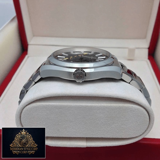 Omega 231.10.42.21.01.002 Stainless Steel Replica in the box