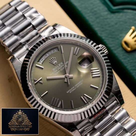 Rolex Day-date 228239-0033 Olive green dial replica above the rolex box