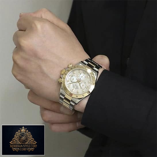 Rolex Daytona Two Tone White Dial 116523 Oyster Replica on his arm