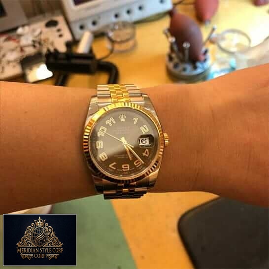 Rolex Datejust 116233 Yellow Gold Replica on the wrist