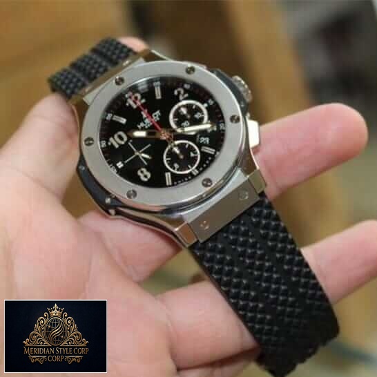 Hublot Big Bang Black Dial Steel Bezel Replica on the hand