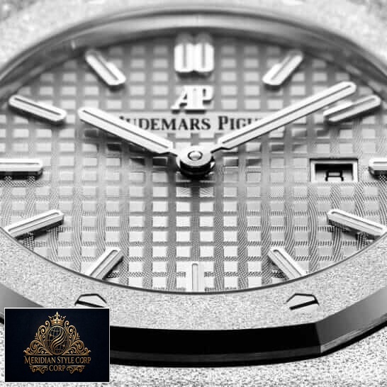 Audemars Piguet royal oak frosted replica close analog view