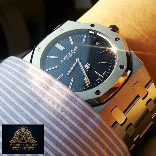 Audemars Piguet Royal Oak "Jumbo" Extra-Thin 15202ST.OO.1240ST.01 "Jumbo" Collector’s Replica audemarspiguet royaloak 15202ST.OO .1240ST.01 replica wrist