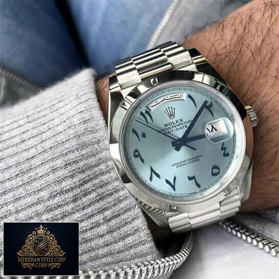 Rolex DayDate 40 228206 Replica under gray sweater