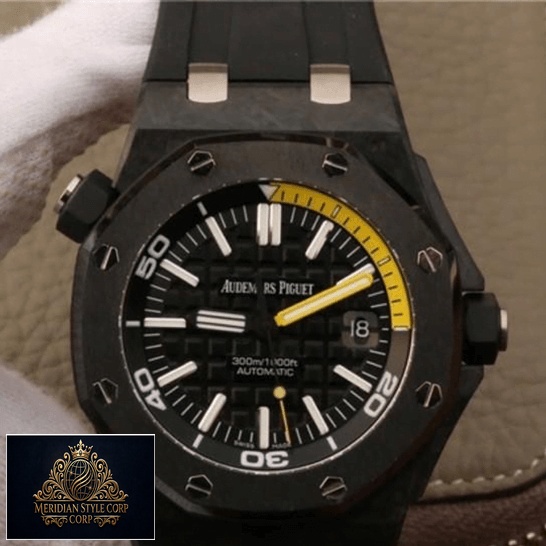 Audemars Piguet 15706AU.OO_.A002CA.01 Black Dial Replica on the hand