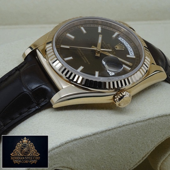 Rolex Day-Date 118139 Gold Case Right Side Crown Pusher Replica